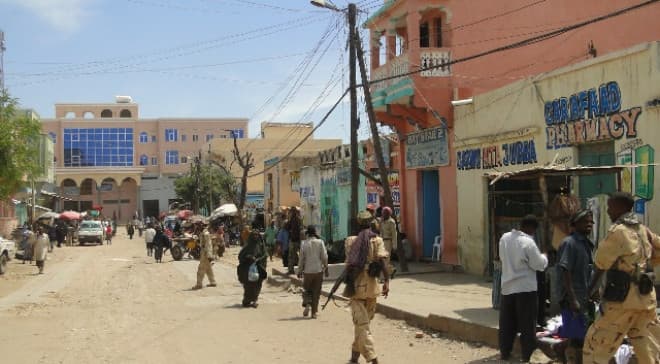 Ciidanka taabacsan Lafta-gareen oo dagaal kula wareegay qeybo kamid ah Baydhabo