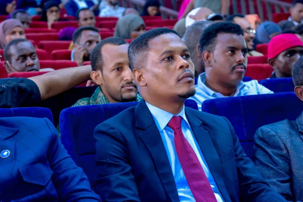 Information Minister Vows Support for Somali National Theatre and Cultural Development
