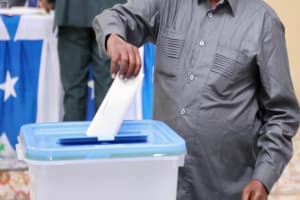 Sawir war oo la xiriira Maxay Sabab U Tahay In Dhibaatooyinka Doorashada Marar Badan U Soo Noqdaan Soomaaliya