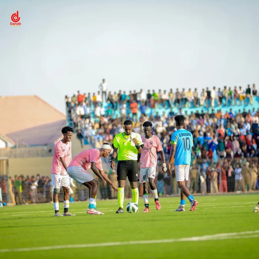 Maxaa sababay dibu-dhaca finalka ciyaaraha caasimadaha Puntland.
