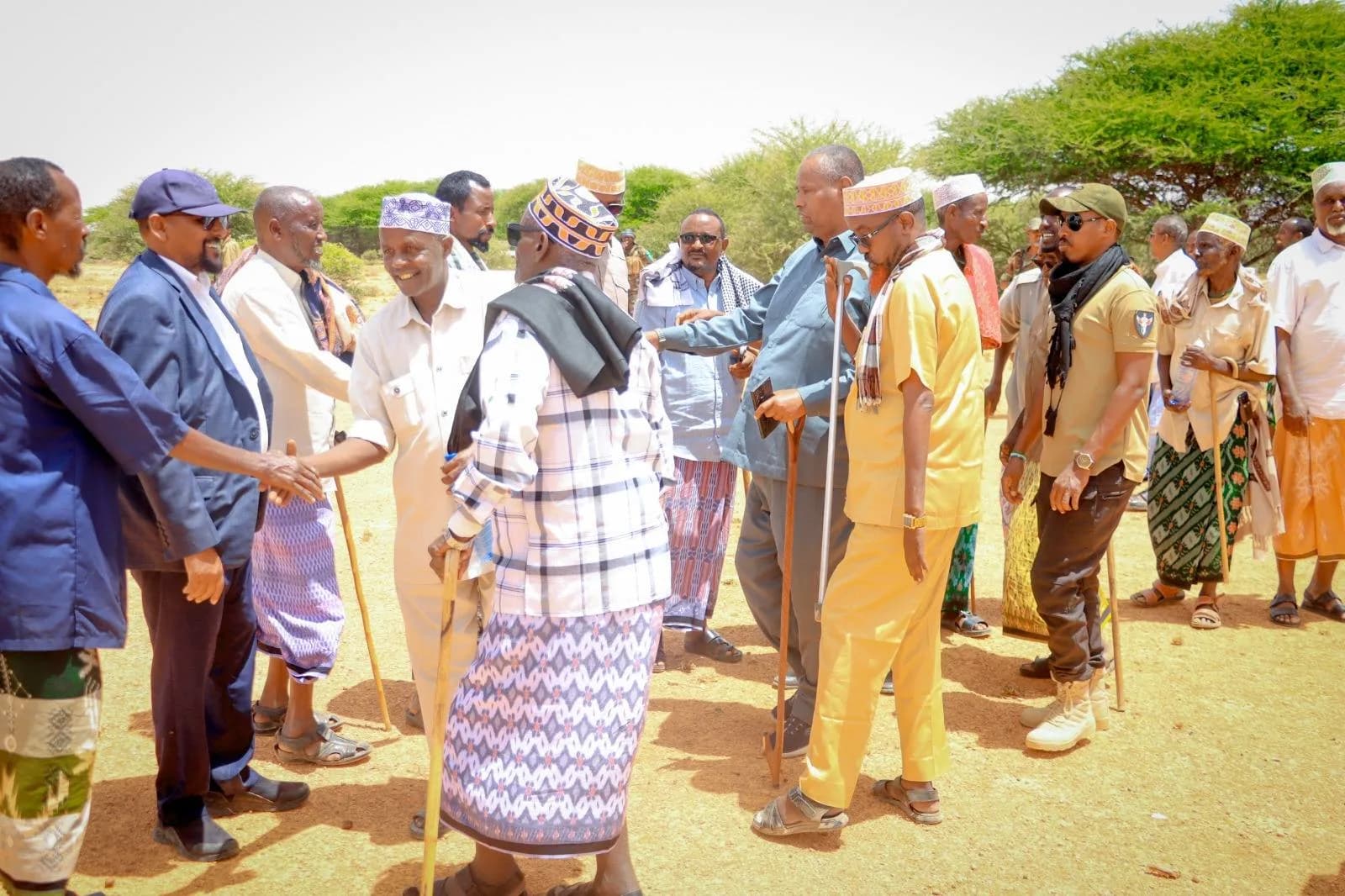 Sawir war oo la xiriira Beelo diriri ku dhexmartay gobolka Karkaar oo xoolo loo kala wareejiyey.