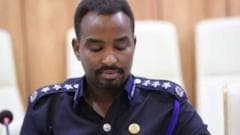 Waa kumaa Saadiq Joon?