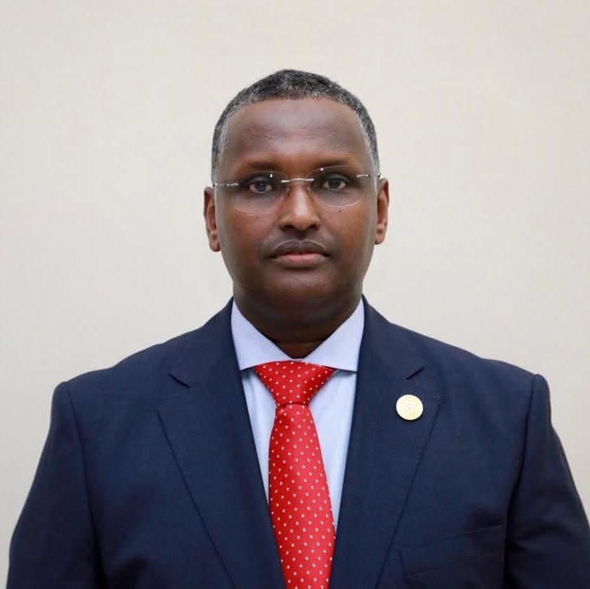 Taliyaha NISA Mahad Salad oo mar kale la shiray siyaasiyiinta mucaaradka ah