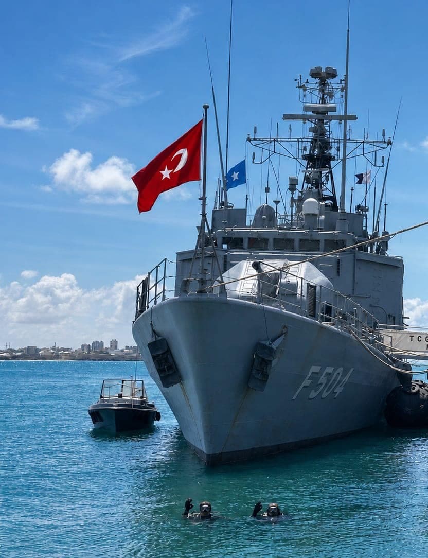 Sawir war oo la xiriira Ciidanka Badda Soomaaliya oo sii wada howlaha ilaalinta maraakiibta soo saaraya