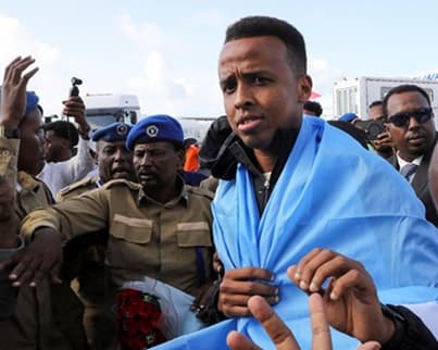 Somali soccer referee who was denied US entry comes home to hero’s welcome
