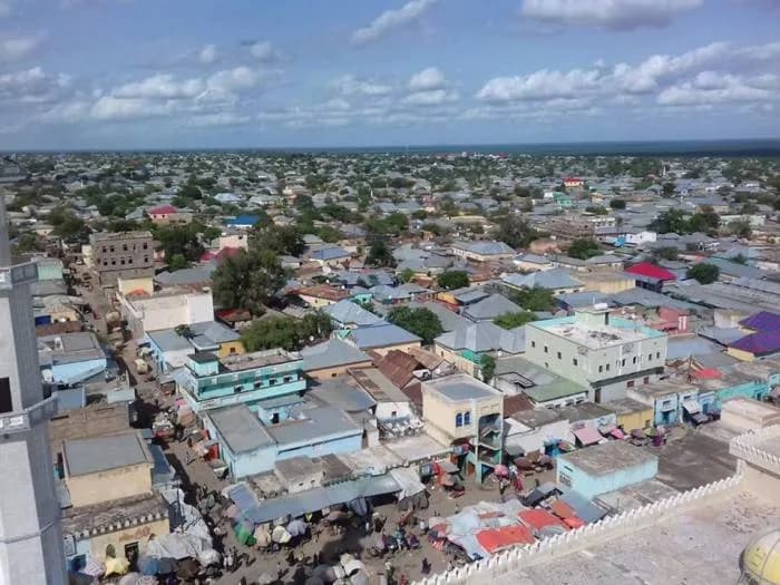 Sawir war oo la xiriira Xiisad culus oo ka taagan Baay kadib dagaal ka dhacay duleedka Baydhaba
