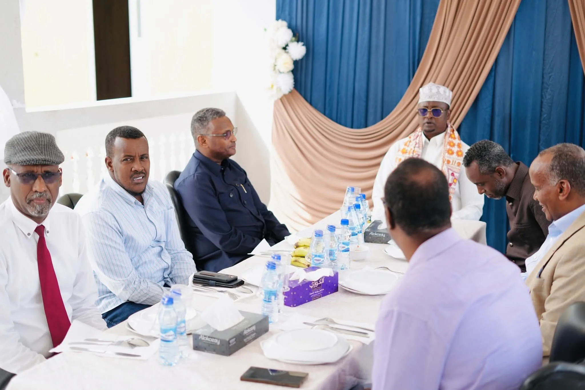 Sawir war oo la xiriira Mahad Salaad oo tegay Gubadley lana kulmay Taliye Saneey iyo…