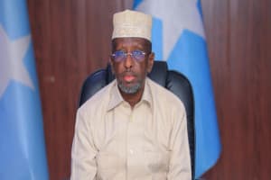 Sharif, Khaire waxay ka tageen guryahooda ku meel gaarka ah ee Muqdisho ka dib dadaal dhex-dhexaadin ah