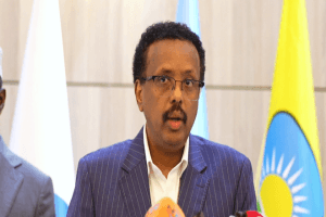 Farmaajo wuxuu ku baaqay wada hadal degdeg ah oo lala yeesho Madaxweynaha Mohamud iyo madaxweynayaashii hore
